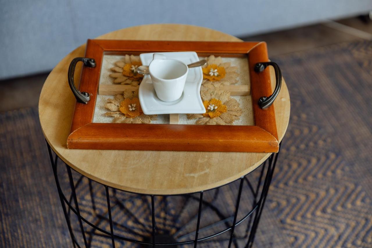 Stylish Mini-House With Garden & Beach Bijela Ngoại thất bức ảnh